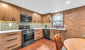 140 Haussauer Rd, Amherst, NY 14068