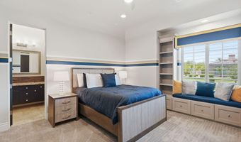 525 W HARMONY Pl, Chandler, AZ 85248