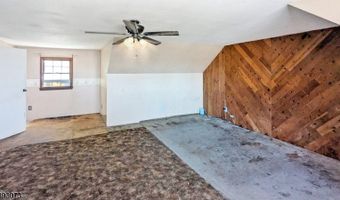 16 Mott Dr, Alloway, NJ 07462