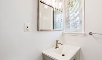 6049 AVON Dr, Bethesda, MD 20814
