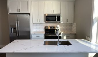 24 Norwood St 3, Boston, MA 02122
