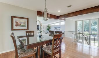 435 Christi Ln, Biloxi, MS 39531