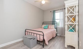 4 FRANKLIN Sq, Berlin, MD 21811