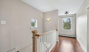 15 Eaton Ave, Bennington, NH 03442