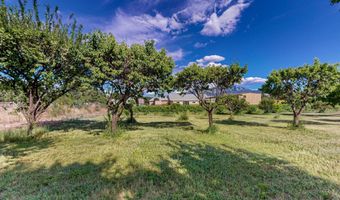17 LLANITO Rd, Bernalillo, NM 87004