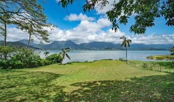 44-375 Kaneohe Bay Dr, Kaneohe, HI 96744