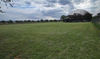 900 NEWLIN Dr, Altus, OK 73521