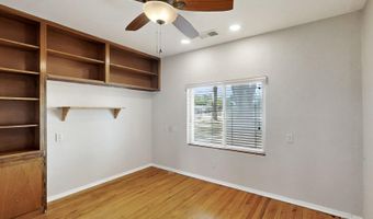 2215 MARGARET Dr, Bosque Farms, NM 87068