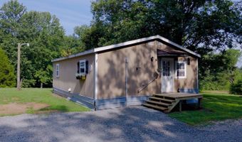 1000 Point Mason Rd, Big Sandy, TN 38221