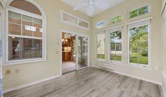 6 RAPIDS Ct, Barnegat, NJ 08005