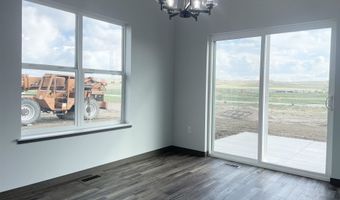 905 Bennington Dr, Box Elder, SD 57719