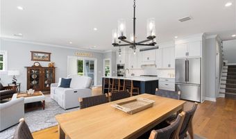 48 TRAVELERS Ct, East Greenwich, RI 02818