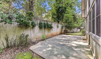 372 Woodhaven Dr, Athens, GA 30606