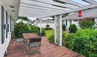12 Dyal St, Baxley, GA 31513