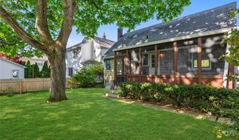 65 Grant Ave, Albertson, NY 11507