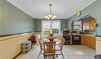 92 Rhode Island St, Cranston, RI 02920