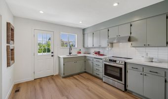 547 Central Ave, Alameda, CA 94501