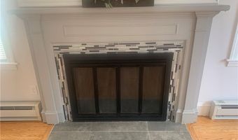74 Leslie St, Cranston, RI 02910