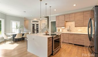 4208 Black Sycamore Dr, Charlotte, NC 28226