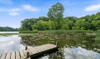 1765 Fairview Dr, Allegan, MI 49010