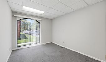 1287 Worthington Woods Blvd, Columbus, OH 43085