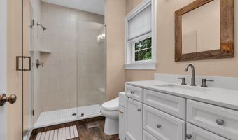 127 Oakland Ave, Atlantic Highlands, NJ 07716