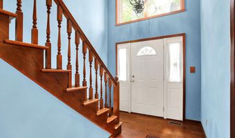 50 Charing Cross Rd, Indianapolis, IN 46217