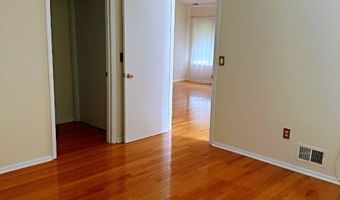 15 Crossfield Ct, Bedminster, NJ 07921