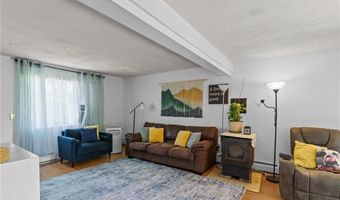 4 Clarke St, Warwick, RI 02886