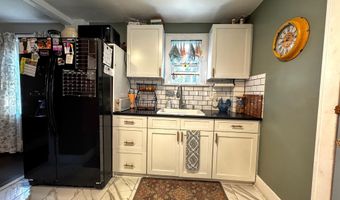 305 Weeks St, Bennington, VT 05201