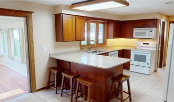 308 Ridge Rd, Albert Lea, MN 56007