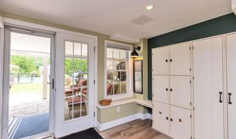 54 Pasture Rd, Auburn, NH 03032