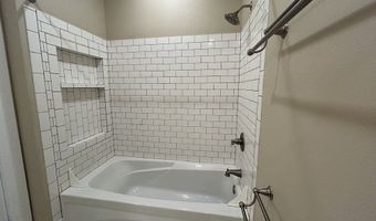 144 W 6th St, Ainsworth, NE 69210