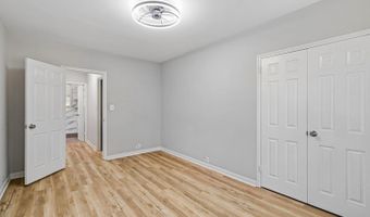 226 N THOMAS St 226-4, Arlington, VA 22203
