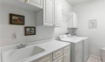 1713 Sky Of Red Dr 201, Las Vegas, NV 89128