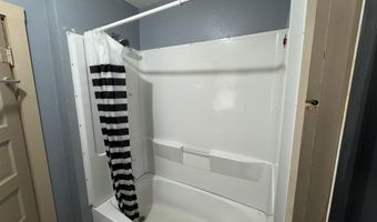 313 E 17th St, Baxter Springs, KS 66713