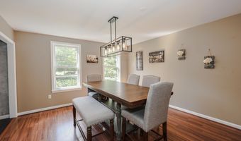 6 Jennifer Ln, Amherst, NH 03031