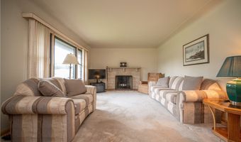 950 Kirwan Dr, Austintown, OH 44515
