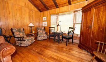 15 South Ln, Angola, NY 14006