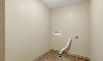 19360 Lawrence 2227, Aurora, MO 65605