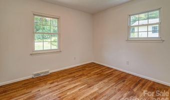 47 Bell Rd, Asheville, NC 28805