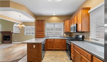 3285 Grey Village Dr, Akron, OH 44319
