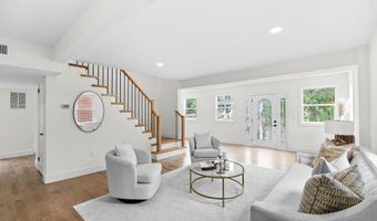 1805 S POLLARD St, Arlington, VA 22204