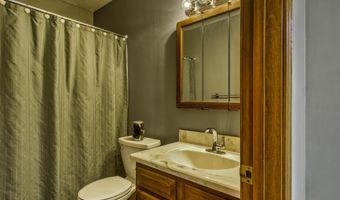 2915 N State Road 827 Rd, Angola, IN 46703