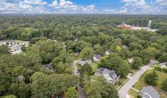 1800 Pine Creek Ave, Camden, SC 29020