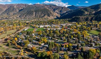 328 Park Dr, Glenwood Springs, CO 81601