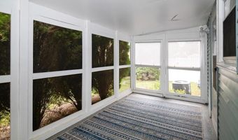6 S BELL Rd, Bellmawr, NJ 08031