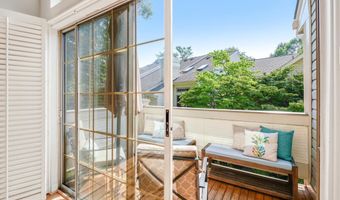 10824 ANTIGUA Ter #201, Rockville, MD 20852