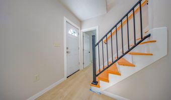 71 Pearl St, Bath, ME 04530