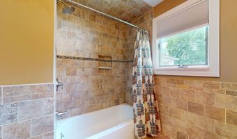 38 Ward Ave, Audubon, NJ 08106